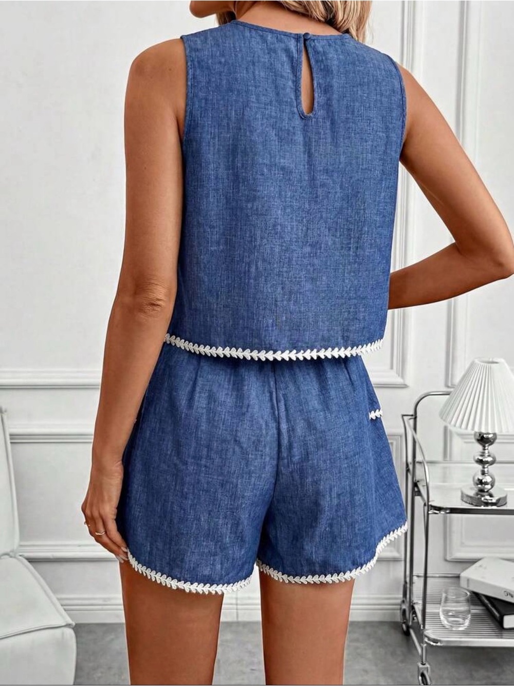 NWT!   Two piece top and skort set with a white scallop trim.   Size Large - Picture 4 of 6